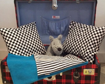 Retro Suitcase Pet Bed/Storage Chest