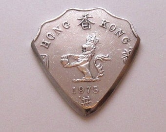 Coin Guitar Pick - Hong Kong 2 Dollar