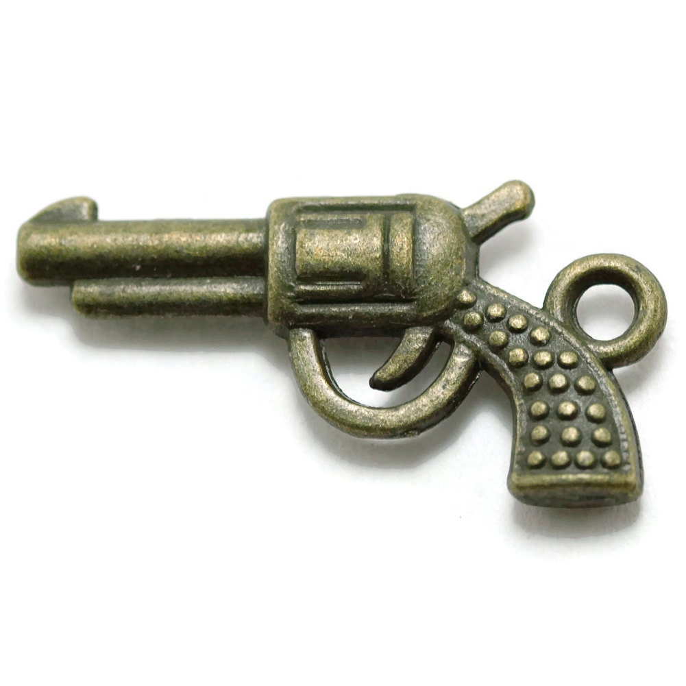 10 Gun Charms bronze brass tone pistol hand gun charms S549