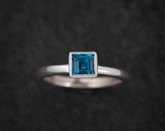 London Blue Topaz Ring For Her, December Birthstone, Princess Cut Gemstone Stacking Rings, Solitaire Gem Ring, Blue Topaz Silver Ring