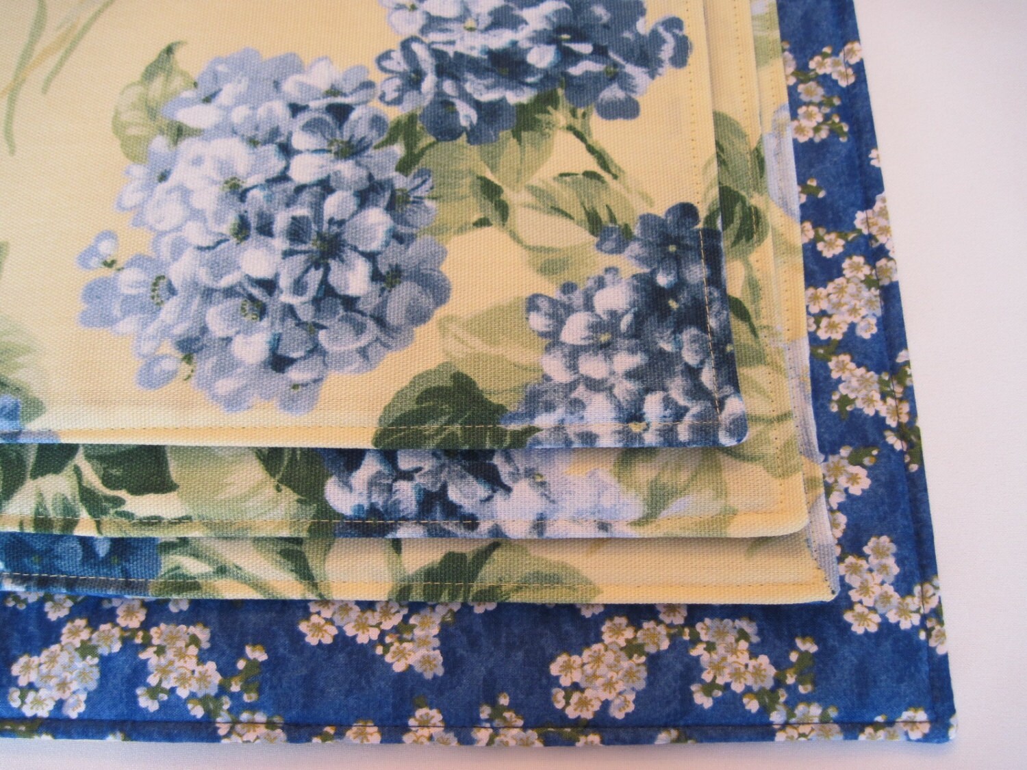 Blue Hydrangea Placemats Reversible Blue by tracystreasuresri
