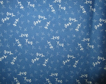 3/4 yard blue and white cotton print, L
