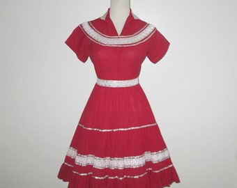 Vintage 1950s Dress / 50s Squaw Dress / 50s Red Dress / 50s Patio Dress / 50s Fiesta Dress - S
