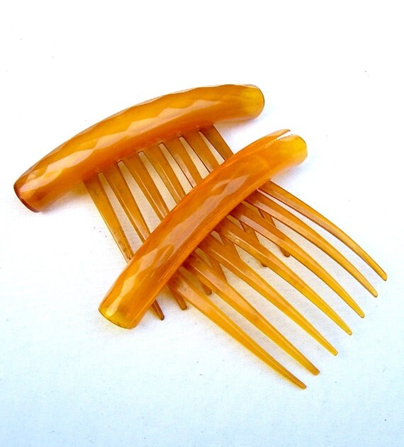 Vintage hair combs 2 amber celluloid side combs by ElrondsEmporium
