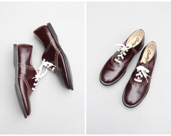 LAST PAIR vintage 50s ladies oxford saddle shoes - NOS deadstock / chocolate brown oxfords - 1950s rockabilly shoes / larger ladies size
