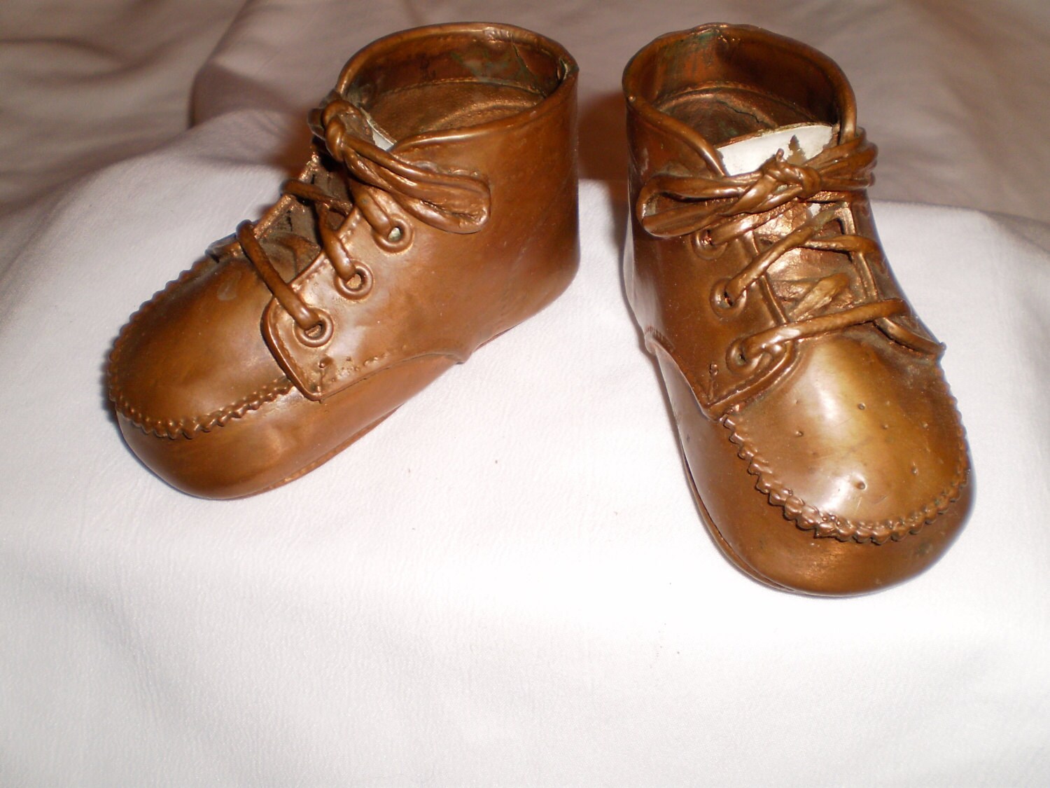 Vintage Bronze Baby Shoes/Baby shoe/Pair of Bronze Baby Shoes