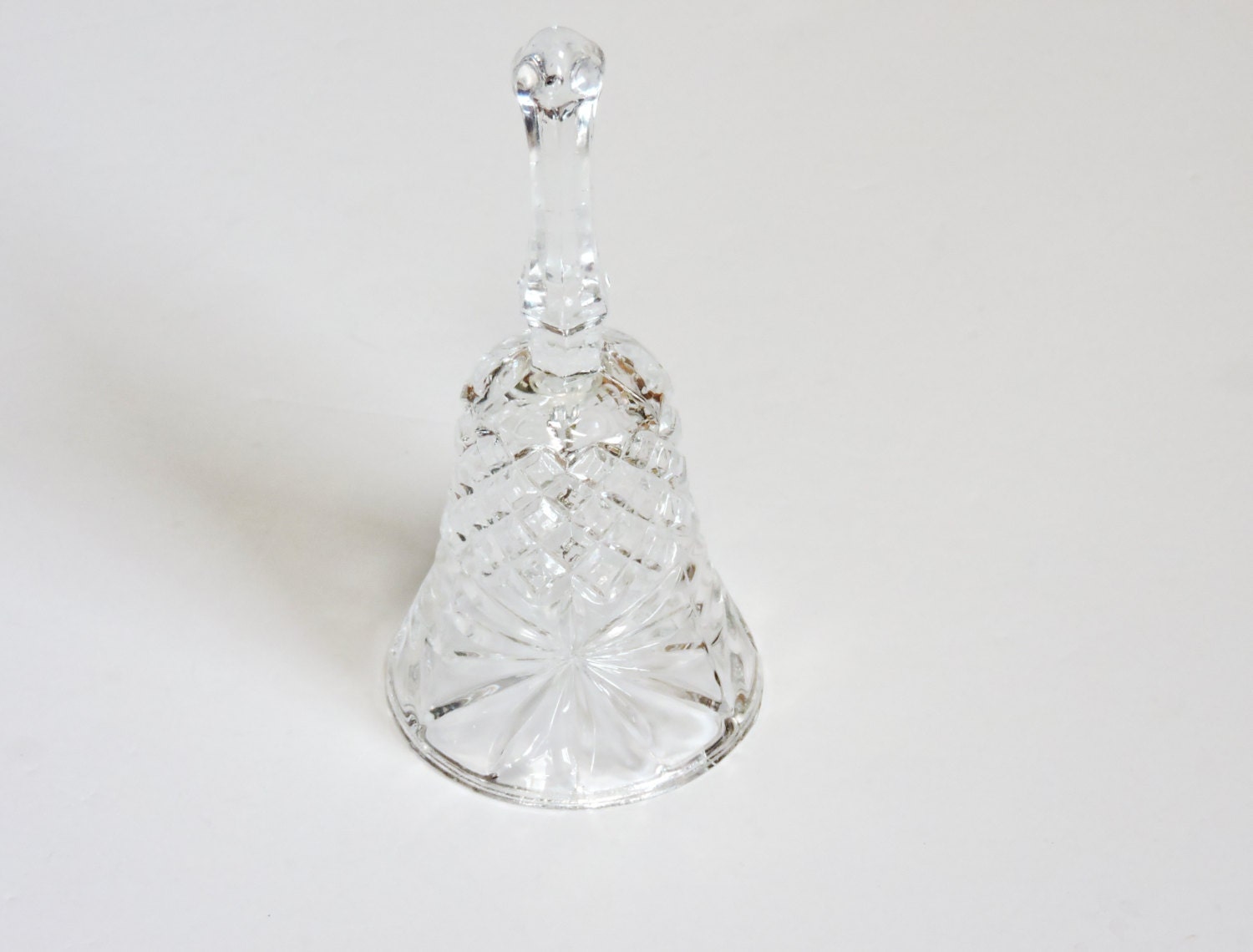 Lead Crystal Bell Hand Cut Glass Ringing Handbell with Star