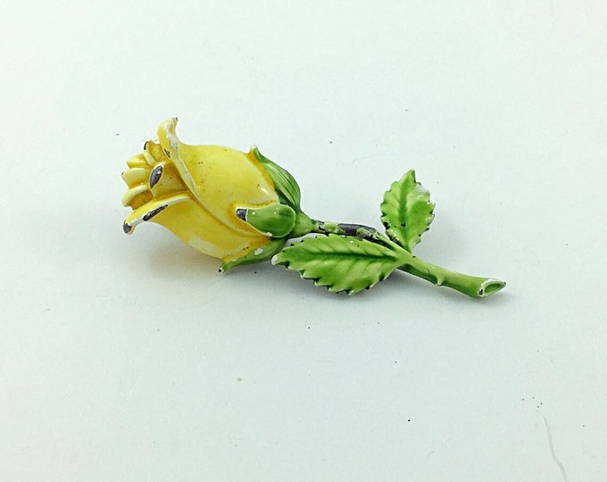 Pretty vintage Yellow Rose Brooch. Enamel metal flower brooch. Blossoming Brooch, yellow brooch.