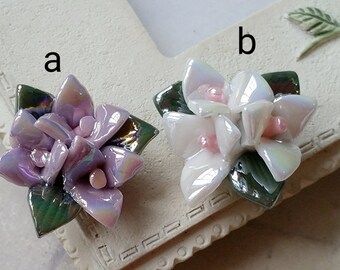 Two Holes and Flat Back Porcelain Cluster Roses (t.g)