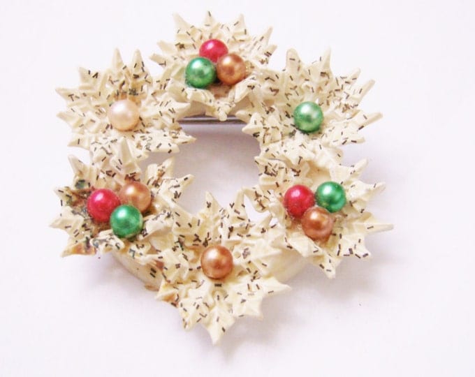 Wonderful Antique Carved Celluloid Lace Christmas Wreath Brooch Pin / Red Green / Floral Holiday Brooch / Vintage Jewelry / Jewellery