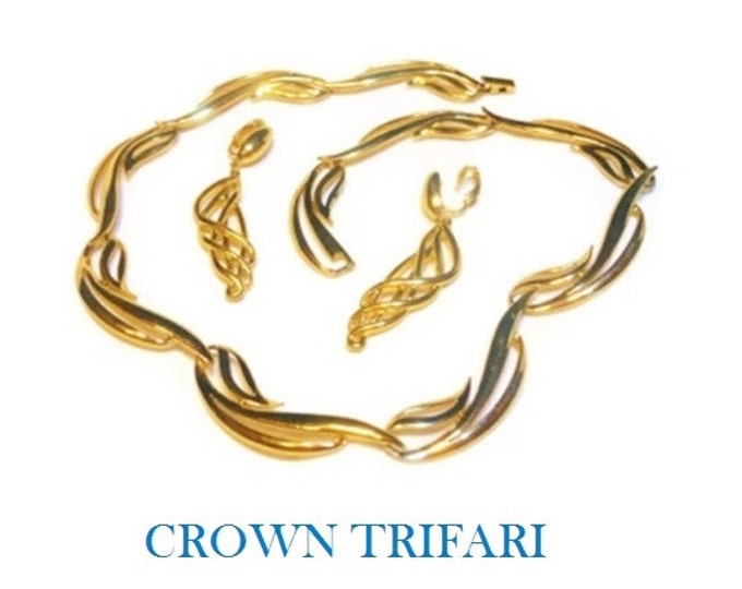 Crown Trifari necklace and earrings, 1950s gold large link set, wedding perfect