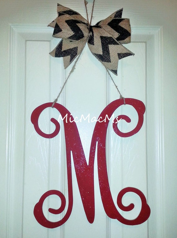 Letter M door hanger, Monogram wreath, wooden door letter, initial door ...