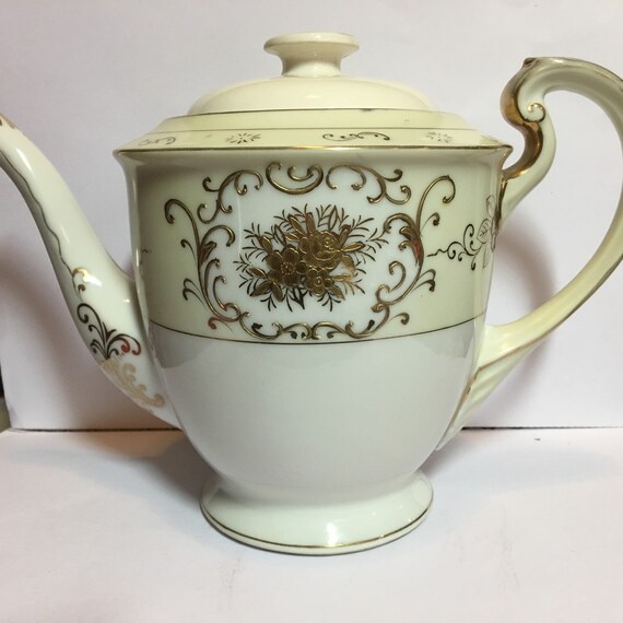 Shofu teapot occupied Japan with beautiful heavy by denisekienow