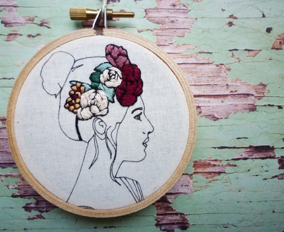 Floral Crown Embroidery 'Phaedra' in Blueberry 3 inch