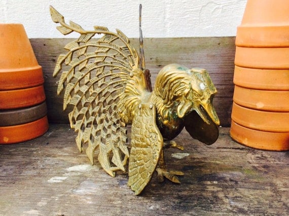 fighting rooster figurine