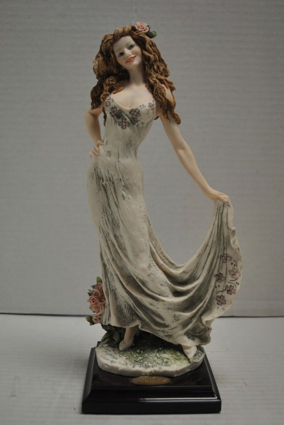 Collectible Italian Giuseppe Armani Figurine by AardvarkAntiques