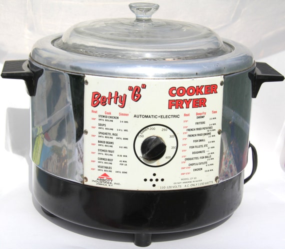 Betty G Cooker Fryer Works Comes with by NostalgiaVermont