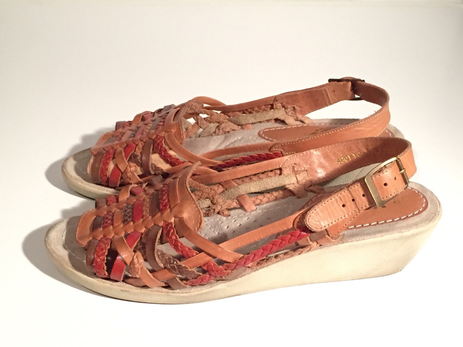 yoyo sandals