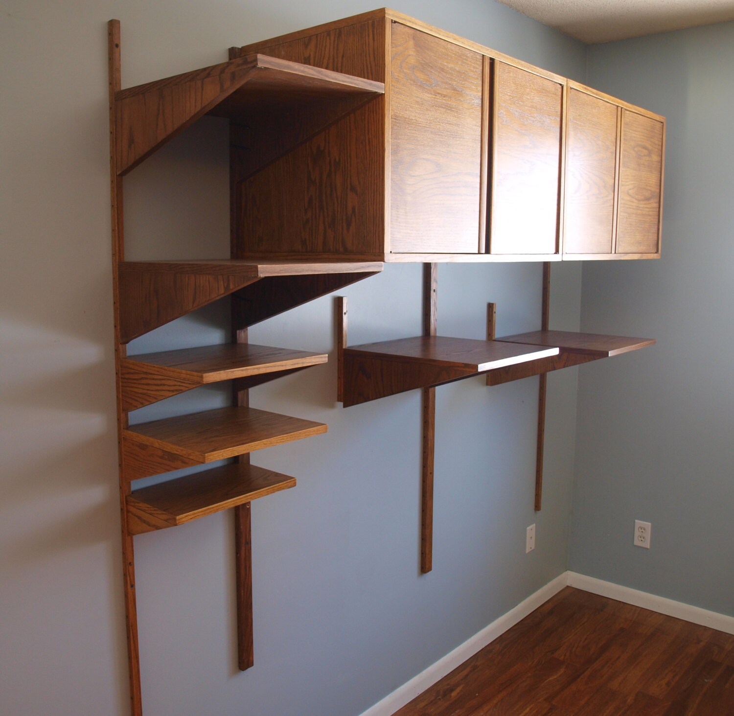 RESERVED. Danish Modular Floating Wall Unit