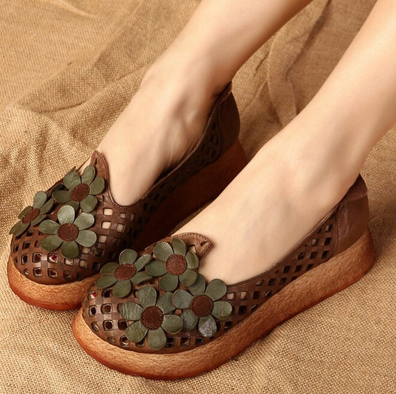 Handmade Women Leather Sandals with Flowers Design Summer