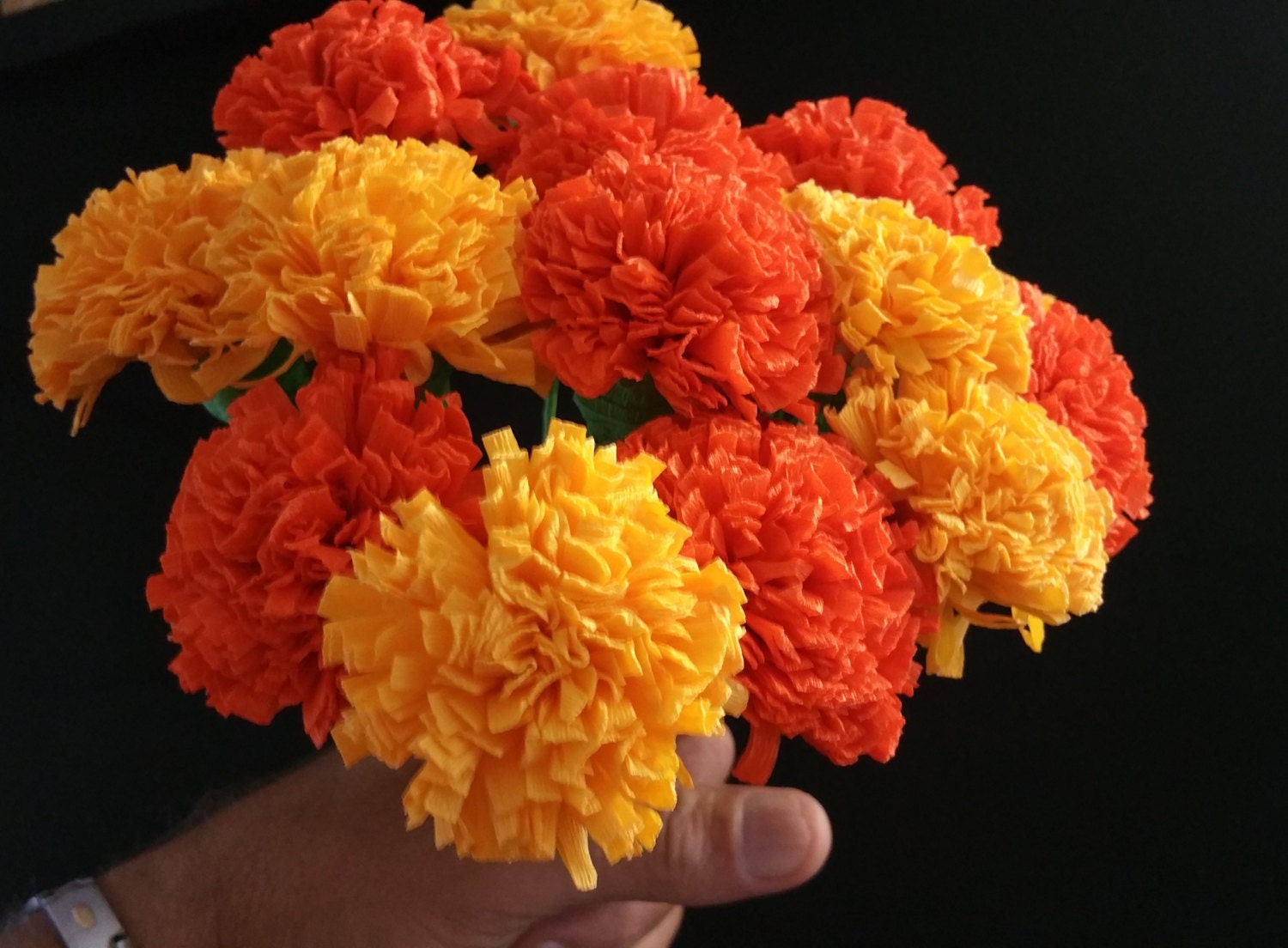 12-marigolds-crepe-paper-flowers-day-of-the-dead-dia-de-los