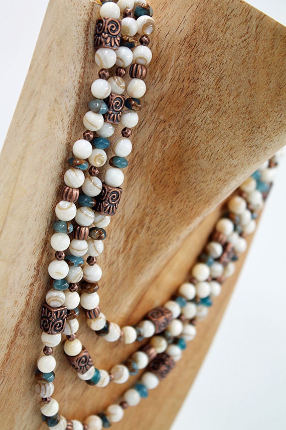 Summer White Agate Necklace