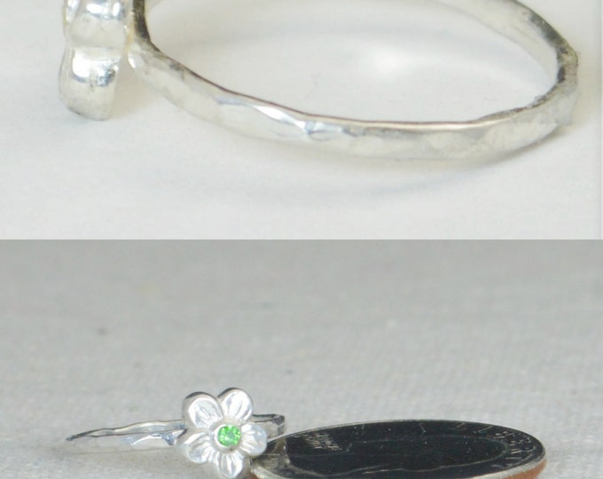 Emerald Flower Ring, Flower Ring, Floral Ring, Emerald Ring, Flower Jewelry, Sterling Flower Ring, Nature Ring, Flower Girl Ring, Dainty