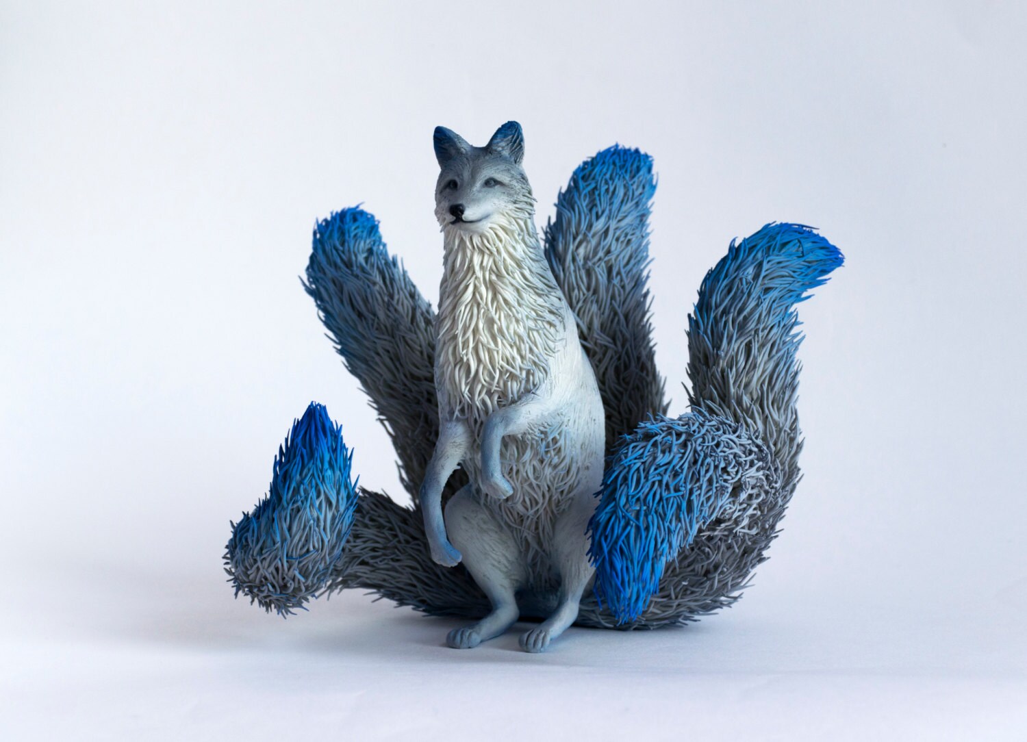 gray fox statue