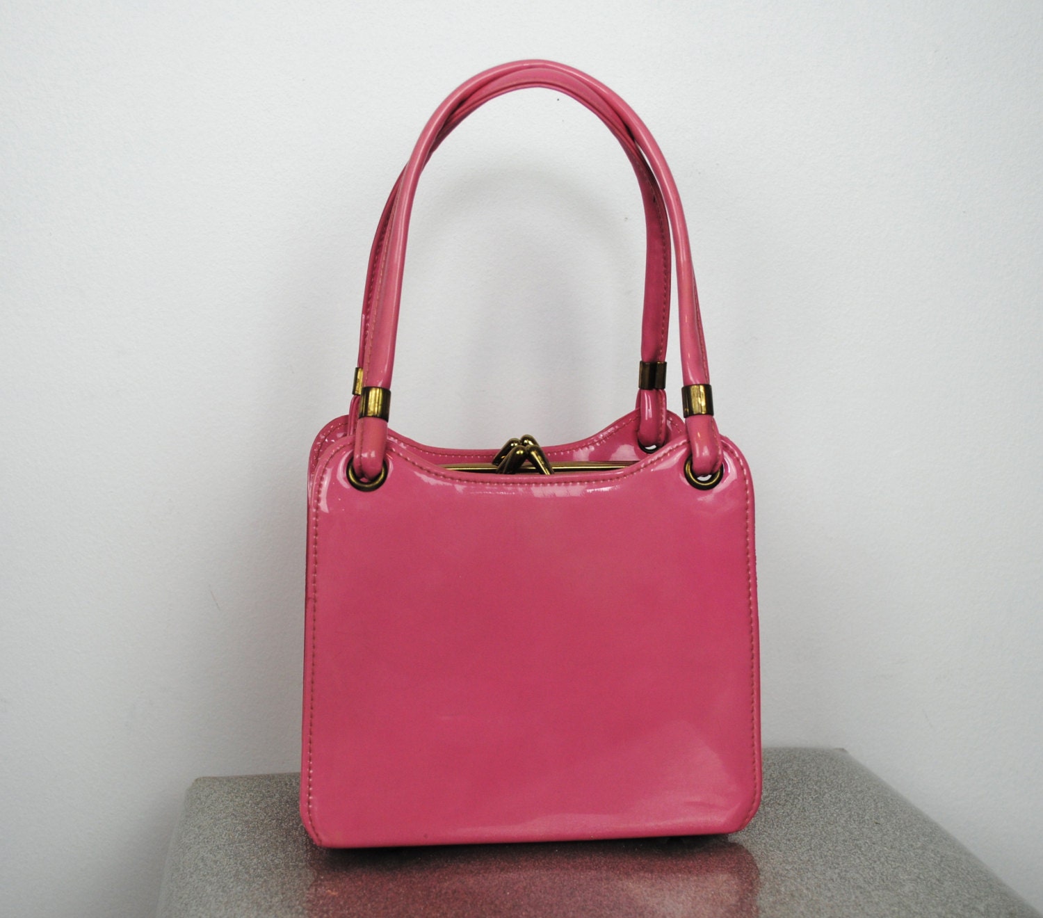 Vintage 60&#39;s Hot Pink Handbag Patent Leather Purse