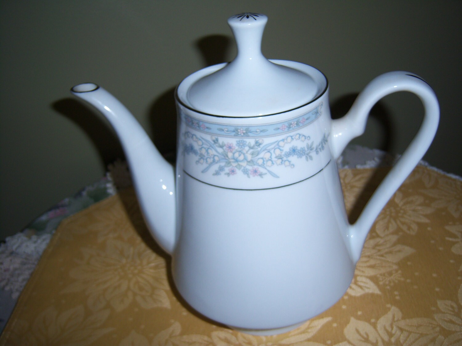 Vintage Tea Pot Crown Ming Fine China Platinum Trimed Floral