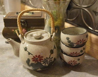 1162 Tan Speckled Ceramic Tea Set with Flowers, Cute Japanese Tea Set, Speckled Japanese Tea Set, Tea Set with four cups, Teapot with Cups!!