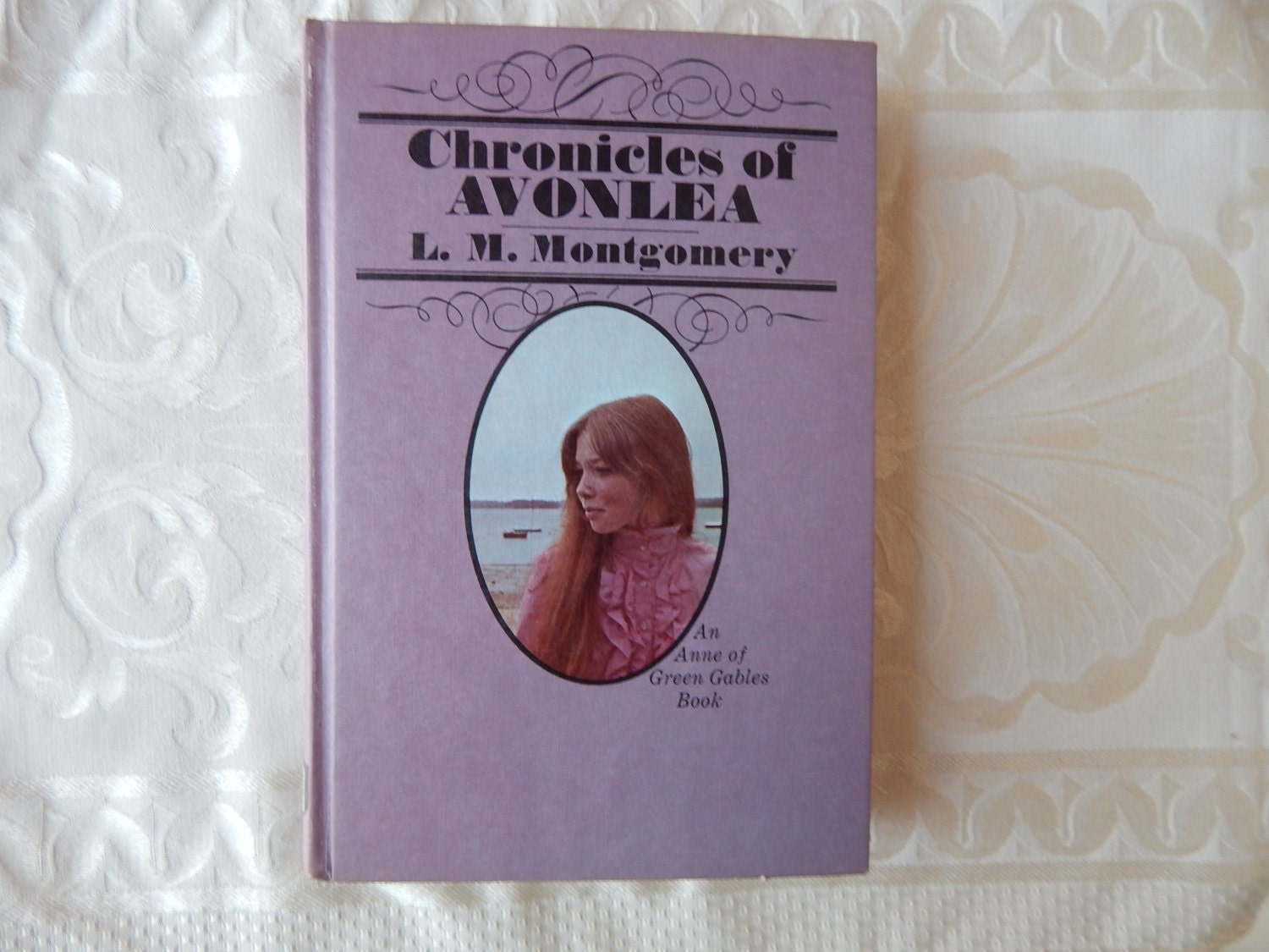 chronicles of avonlea by lm montgomery