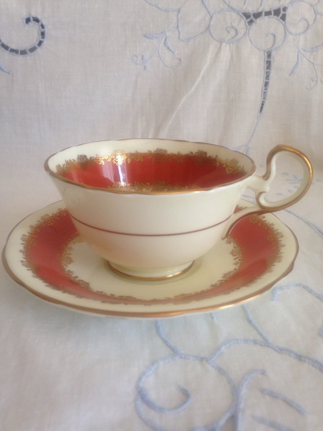 Aynsley England Bone China tea cup and saucer