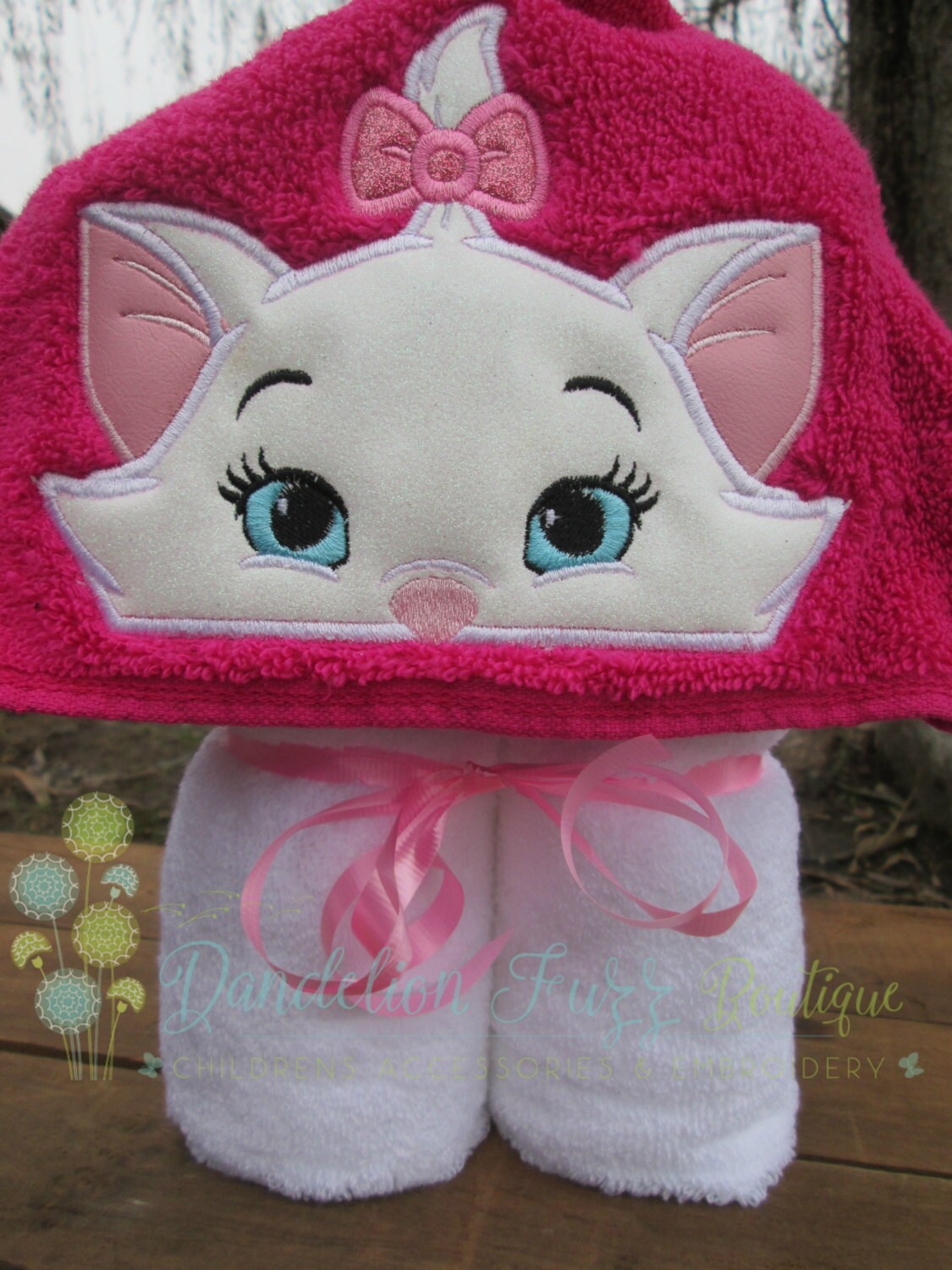 Marie Cat Hooded Towel, Beach Towel, Pool Towel, Aristocats Birthday, Cat Birthday, Party Favors, Birthday Party Favor