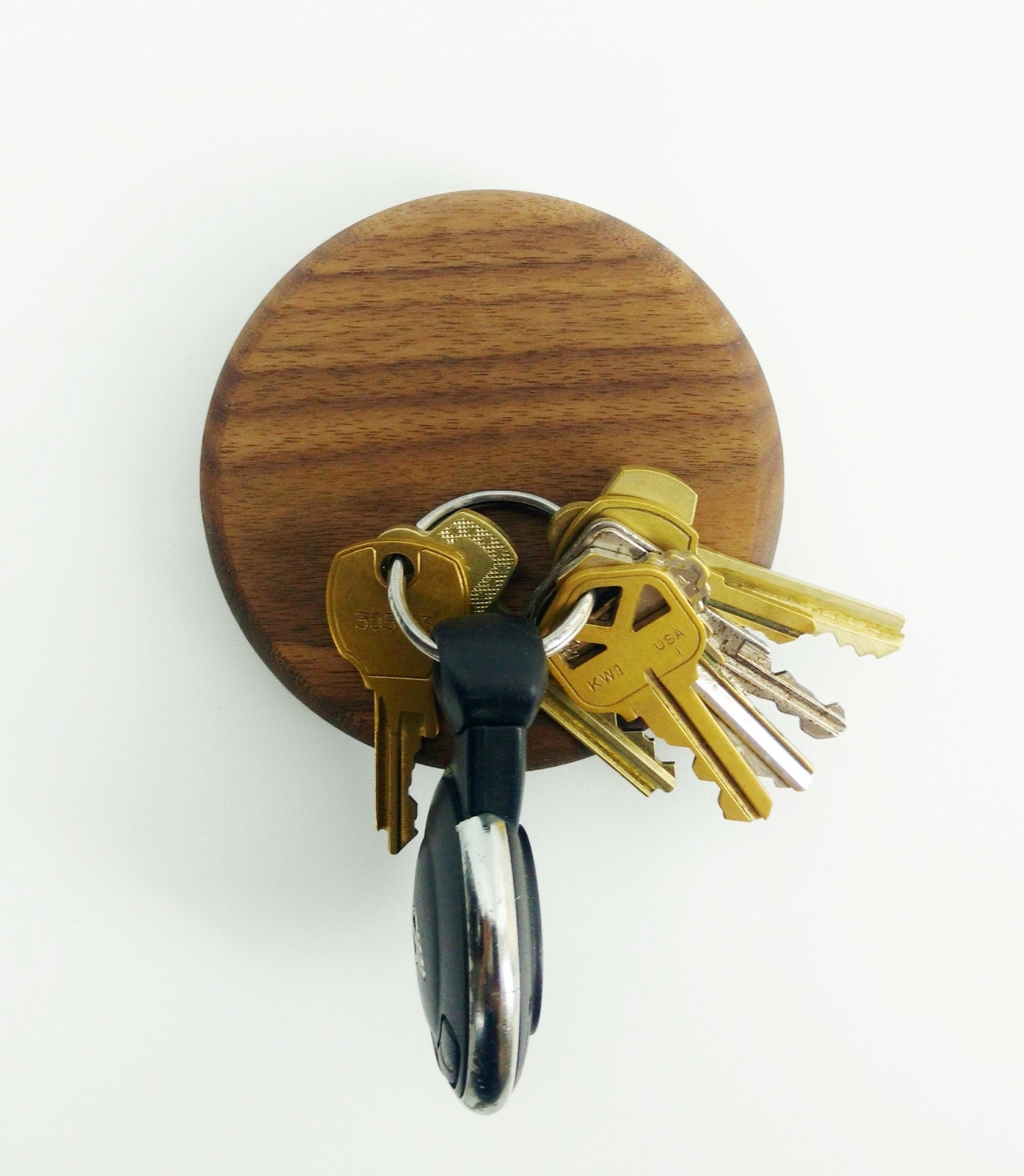 magnetic key holder for wall