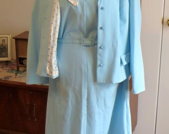 swinging centrle carillon vintage dress