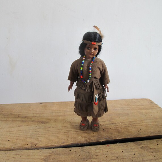 Vintage Native American Dolls 68