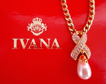 Signed IVANA Rhinestone "Ribbon" & Faux PEARL TEARDROP Goldtone Link Necklace Vintage Wedding Jewelry
