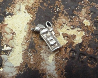 charming little golf bag charm / vintage charm / vintage silver charm / solid silver charm / sterling silver charm / golf clubs charm