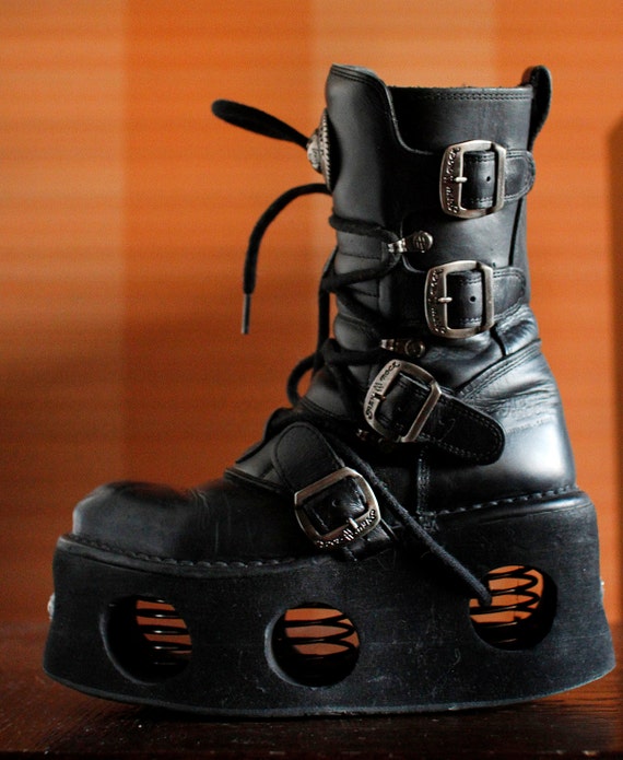 new rock high boot neptuno