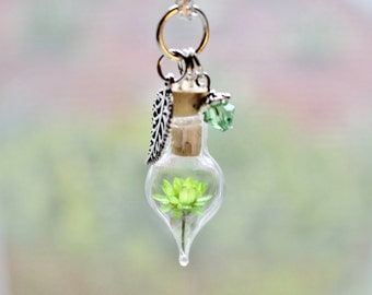 Terrarium Necklace Peridot Jewelry Light Green Flower Terrarium Jewelry Crystal Jewelry August Birthstone Unique Gift Glass Bottle Necklace