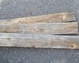 Reclaimed Weathered Boards, 9 pieces, 3 3/4-in 23 1/2-in, for crafts or display backing