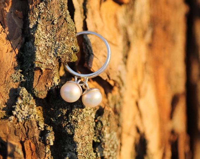 Mobile ring with pearls / Silver ring / Pearlring / Moving ring / ring / Gold ring / Gift idea / Unique ring