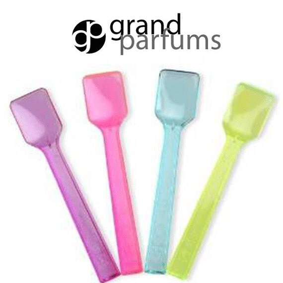 50 MINI Cosmetic Disposable Spatulas Spoons Tasting Tester