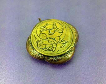 Stunning Antique Powder Compact, Rouge Compact Pendant, Art Nouveau, Brass, Silver Plate