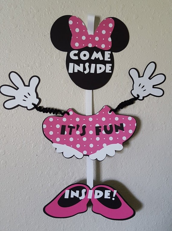 Minnie Mouse Door Sign Minnie Mouse By Nettiescraftycorner On Etsy