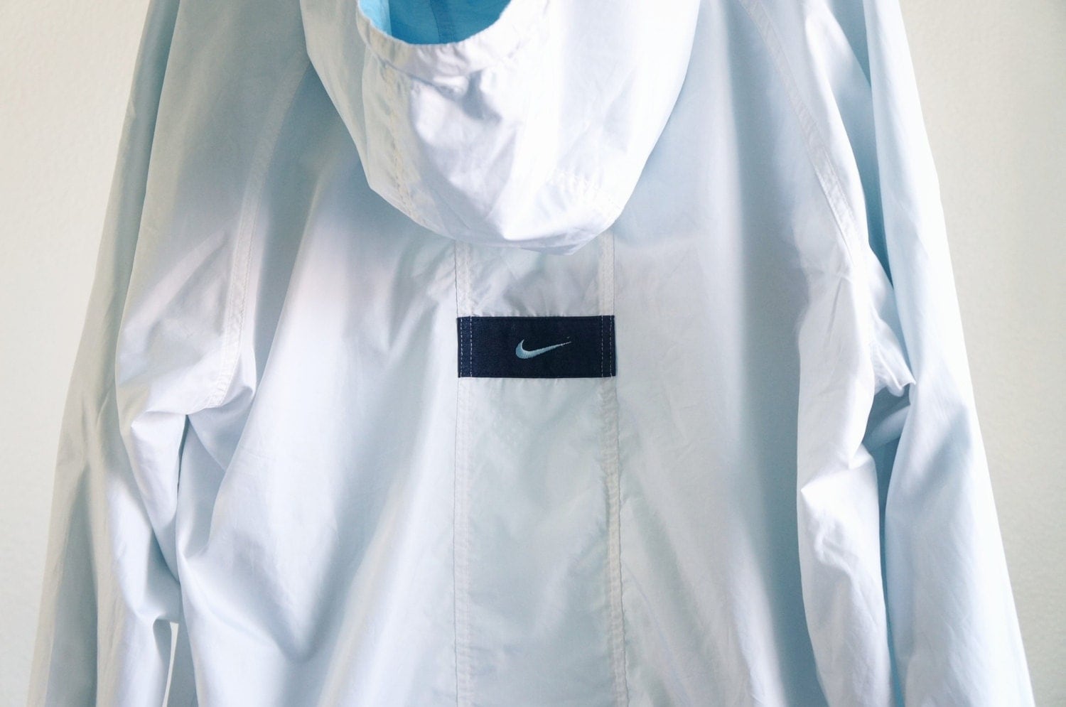 90's Nike Windbreaker White& Baby Blue Windbreaker
