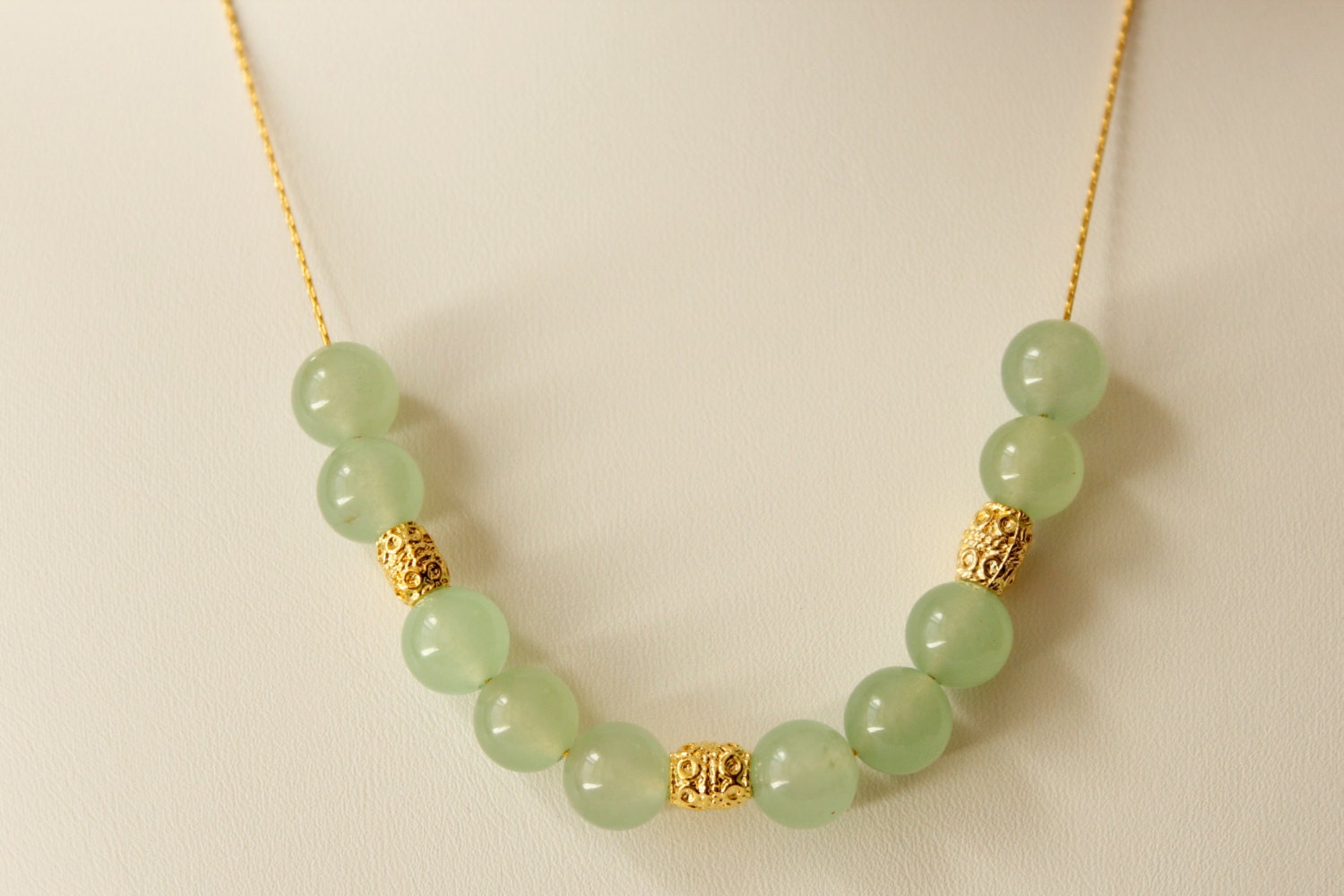 green Jade necklace-beaded Jade necklace-natural jade