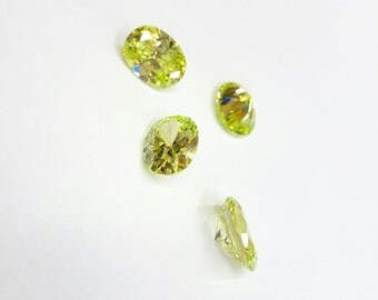 1 Piece Peridot Cubic Zirconia Stone, Oval, Vintage, 2 Sizes, 14x10, 16x12