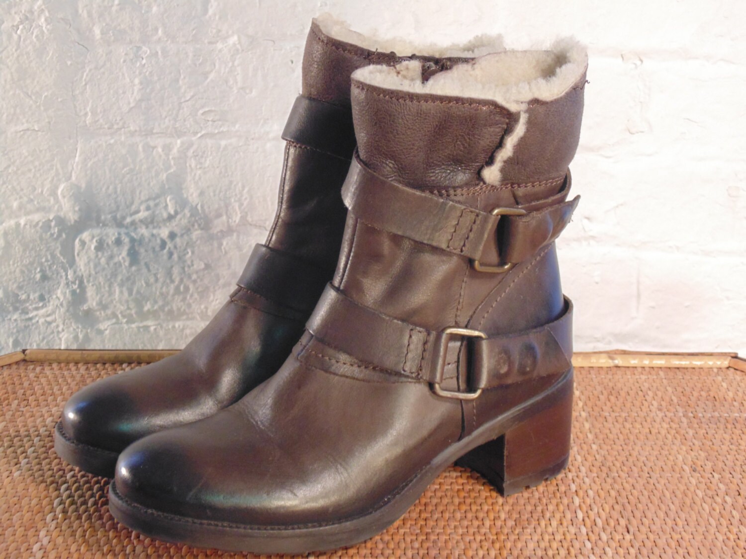 ladies tan leather boots size 7